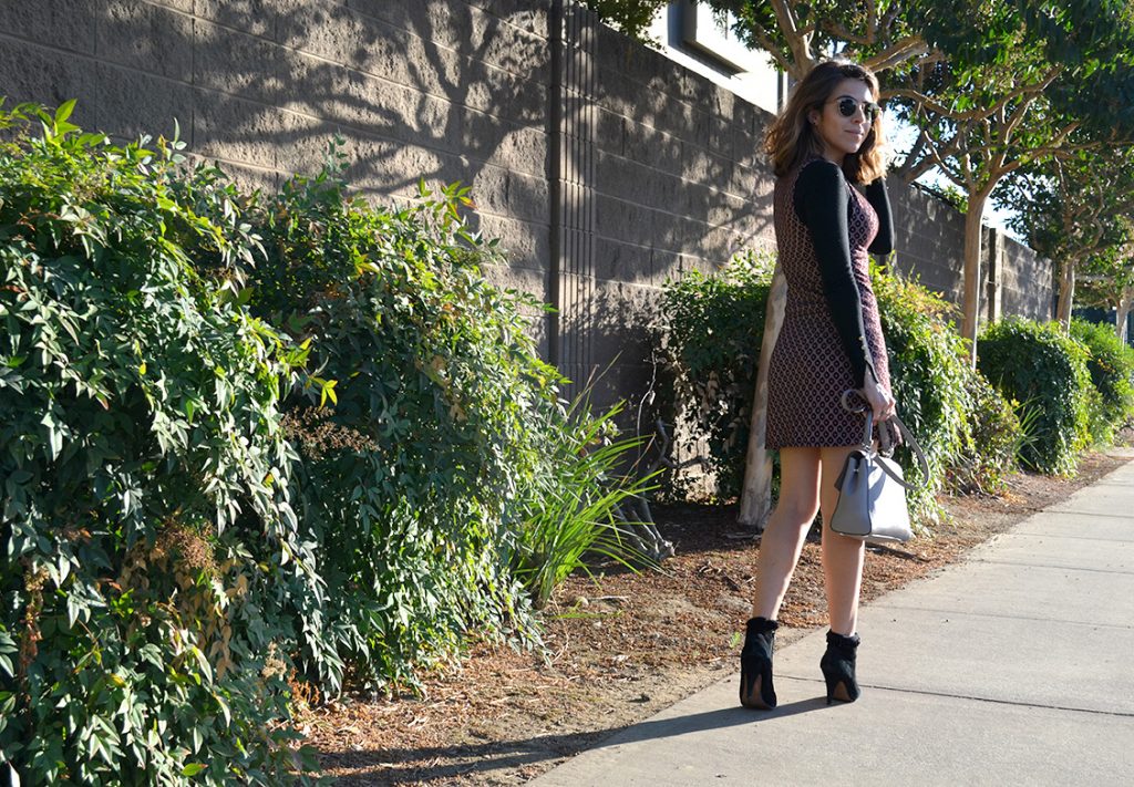 Karla Vargas, Fall Style, Stylist, Fall Style, San Francisco Blogger, Bay Area blogger, blog, blogger de moda, Michael Kors bag, San jose style blogger, blog de moda, mexican blogger, Style Blogger, Preppy dress, black blouse, Bay Area style blogger, blog, Bay Area Blogger, Mexican, Ray Ban Glosses, How to wear a preppy dress