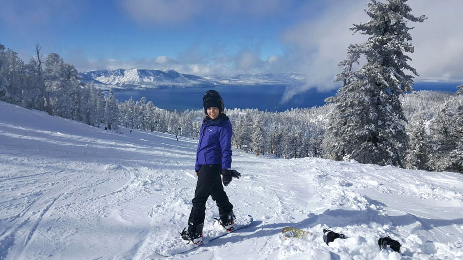 LakeTahoe-Snow-Bliss-Snowboard-Trip-Travel-SnowDay-SnowboardAttire
