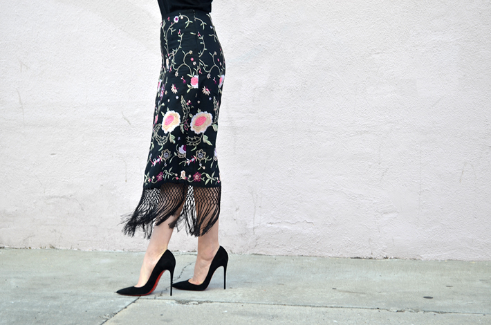 KarlaVargas-EmbroiderySkirt-SanDiegoBlogger-SanFranciscoBlogger-christianlouboutinpumps