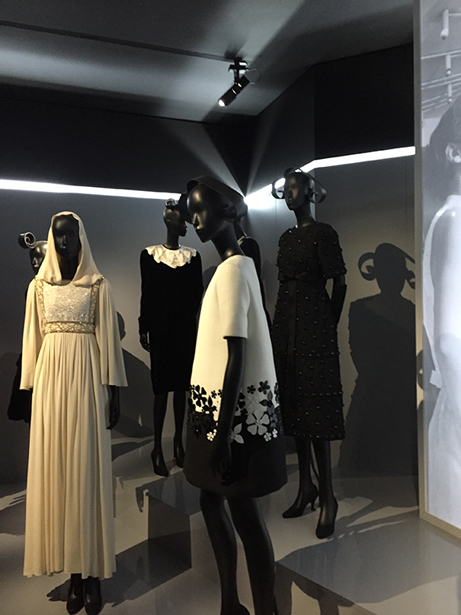 ChristianDior-Paris-GoldenAge-Dior-DiorGowns-Gowns-ParisExhibit