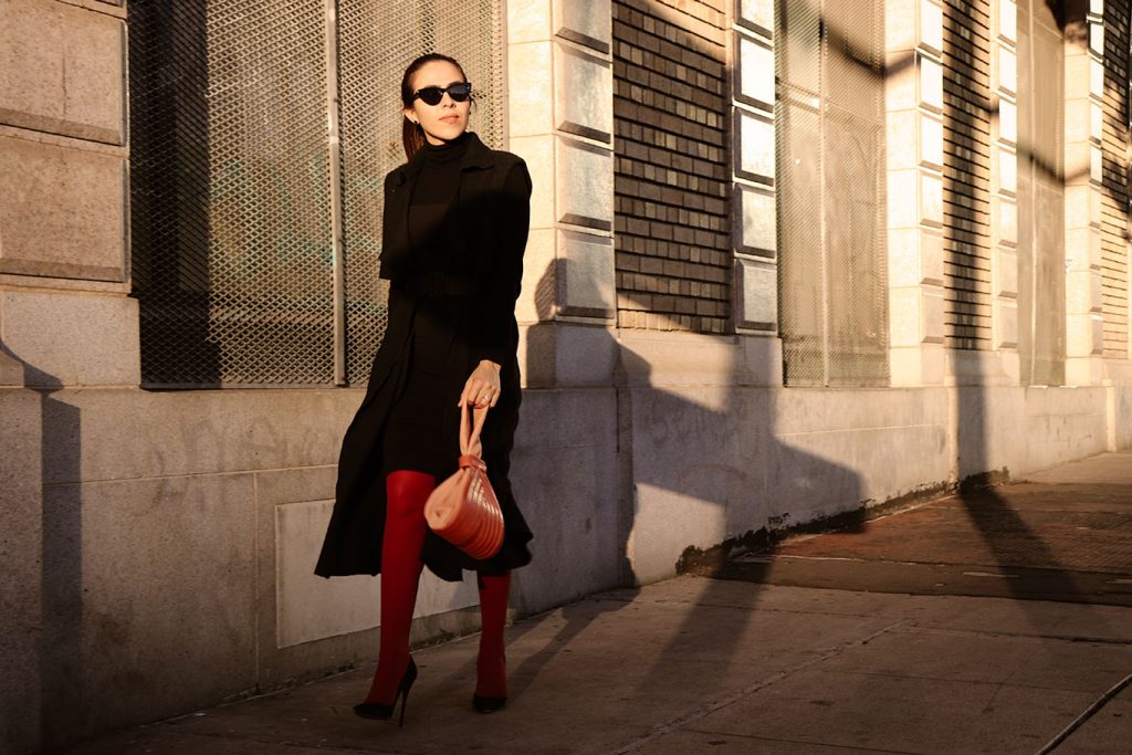 colorfultights-orangetights-karlavargas-califroniablogger-personalstyle-personalblog-littleblackdress-howtowear