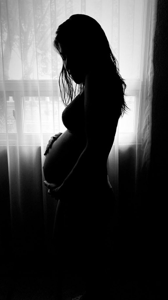Pregnancy Pictures Black and White
